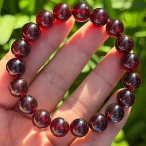 10mm stretchable red garnet bracelet‎ 0717